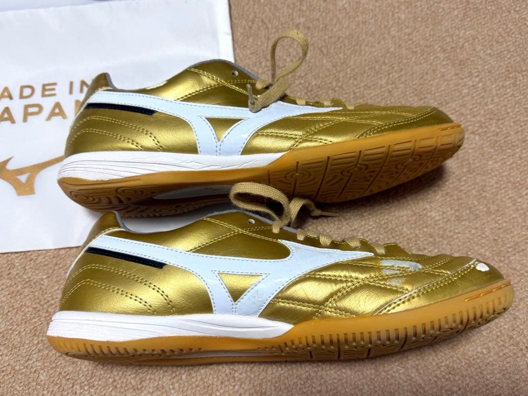【限定品】フットサル￼シューズミズノMoreliaUL Japan inゴールド