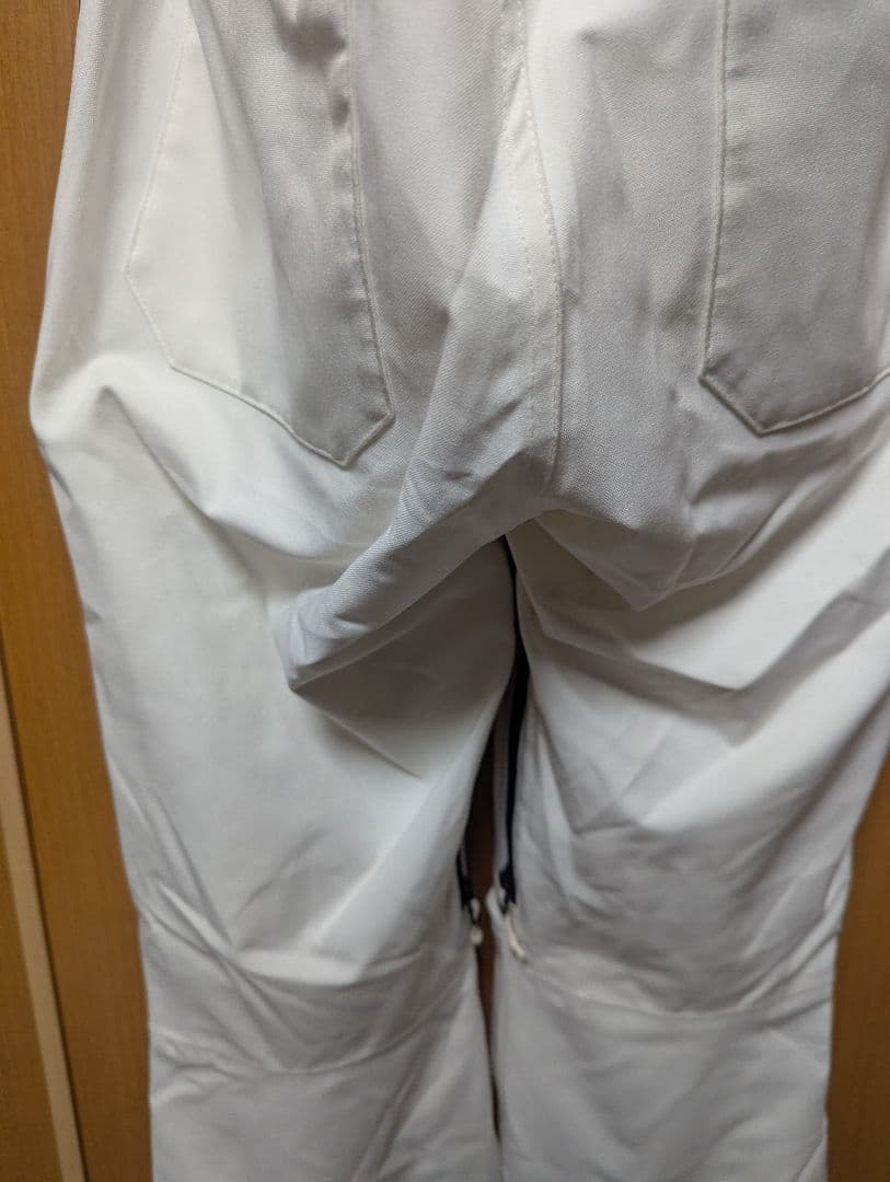 バートン アヴァロン　ストレッチビブパンツ