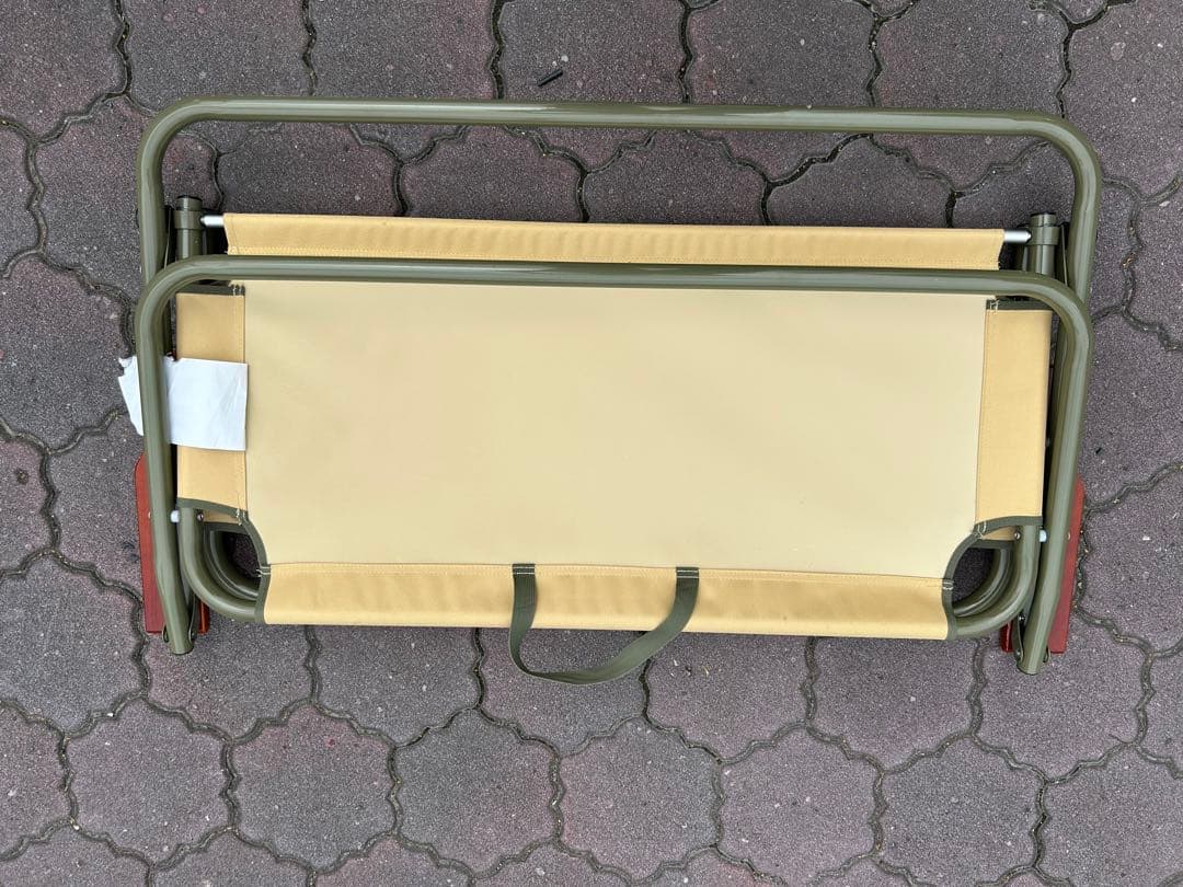 Coleman ベージュ アウトドアチェア　キャンプ用品　ベンチ　折り畳みチェア