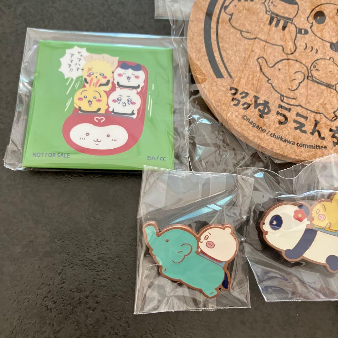 ちいかわゆうえんち　ピンバッジ 4ケセット コースター付き