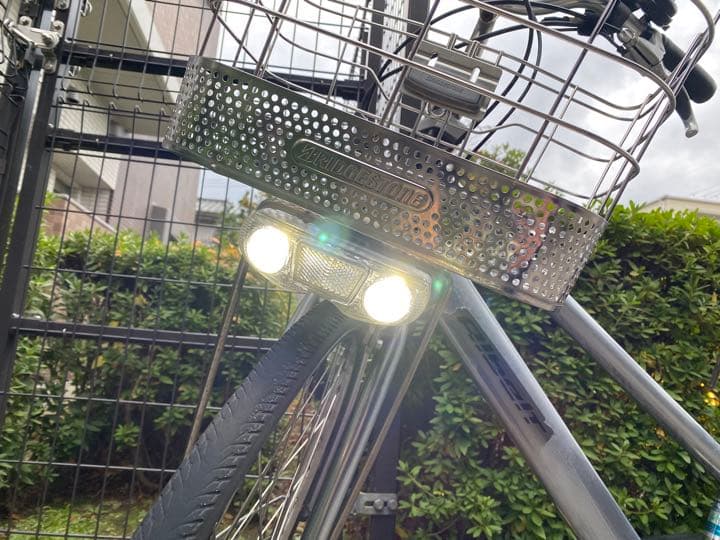 通学を楽しく❣️前後タイヤほぼ新品❣️アルベルトe 27インチ5点灯充電回数少1点灯