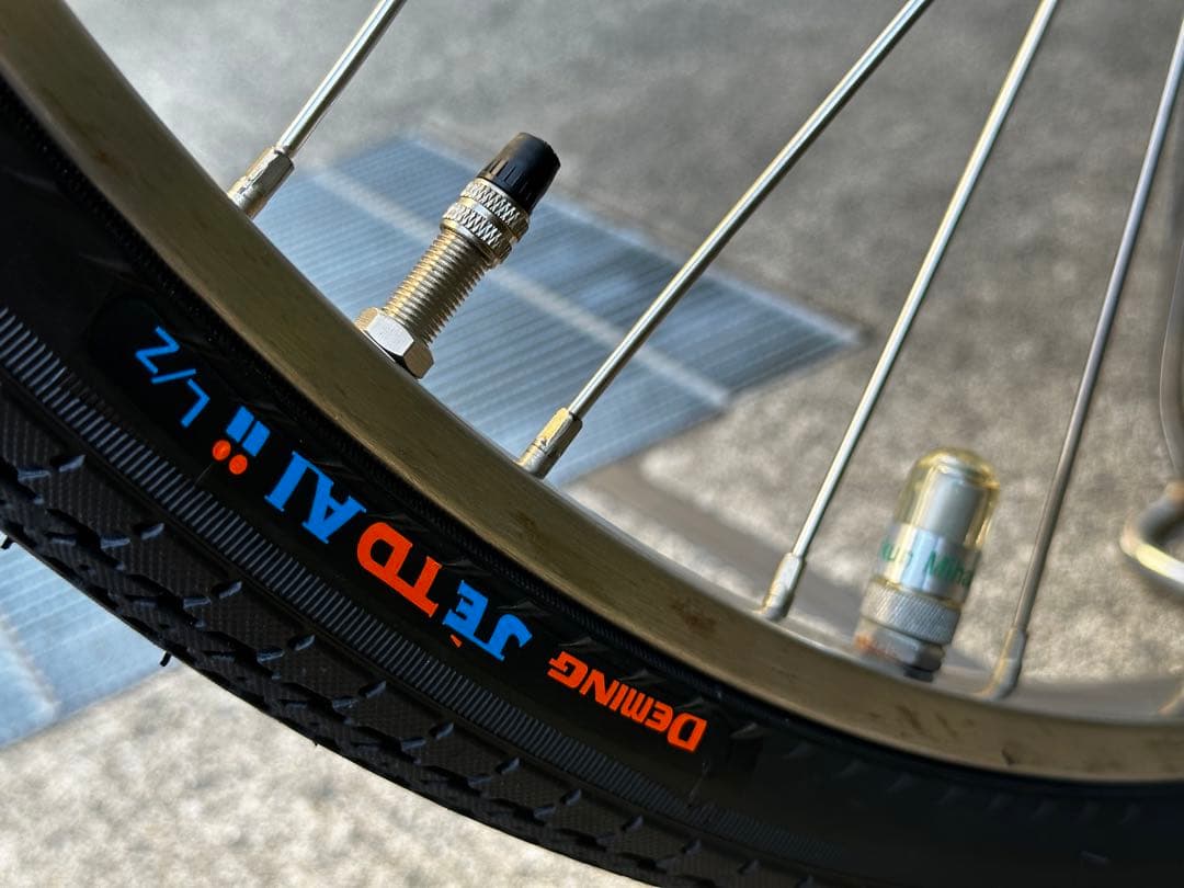 通学を楽しく❣️前後タイヤほぼ新品❣️アルベルトe 27インチ5点灯充電回数少1点灯