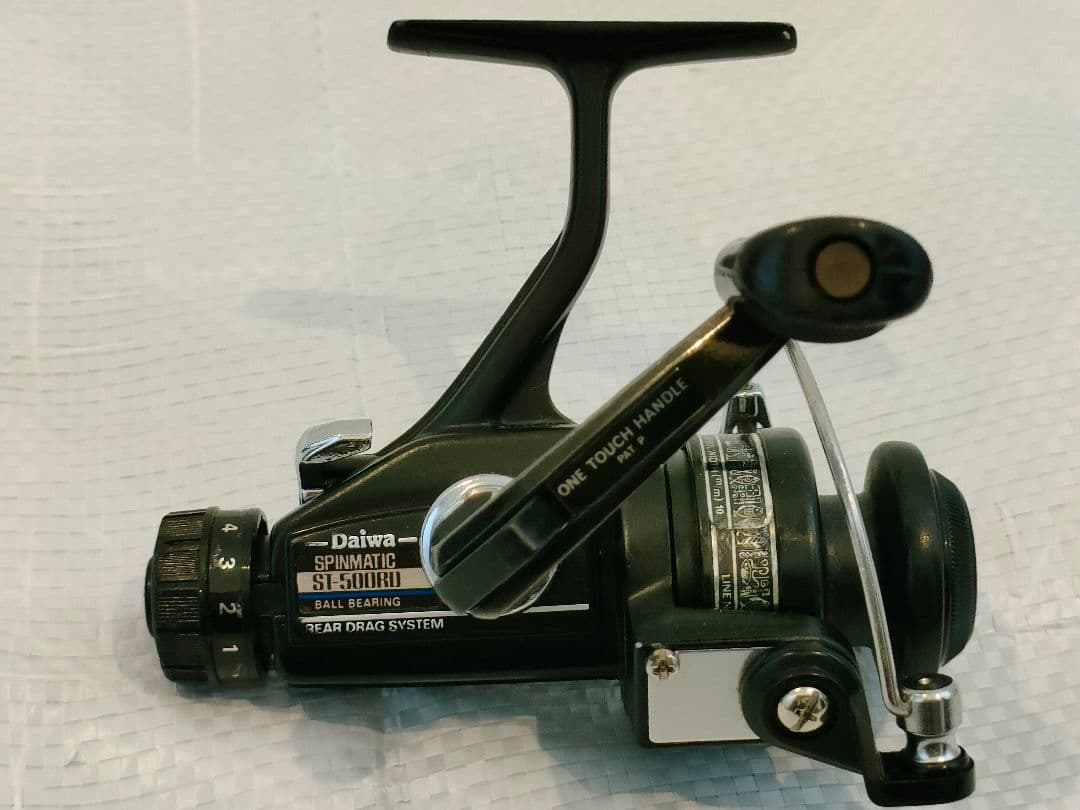 ダイワ　ベイトリール TD1Hi＋スピニングリール ST-500RD 2点セット