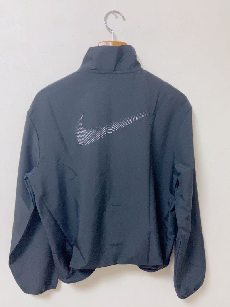 新品！ナイキNIKE ドライフィット スウッシュ ランニングジャケット