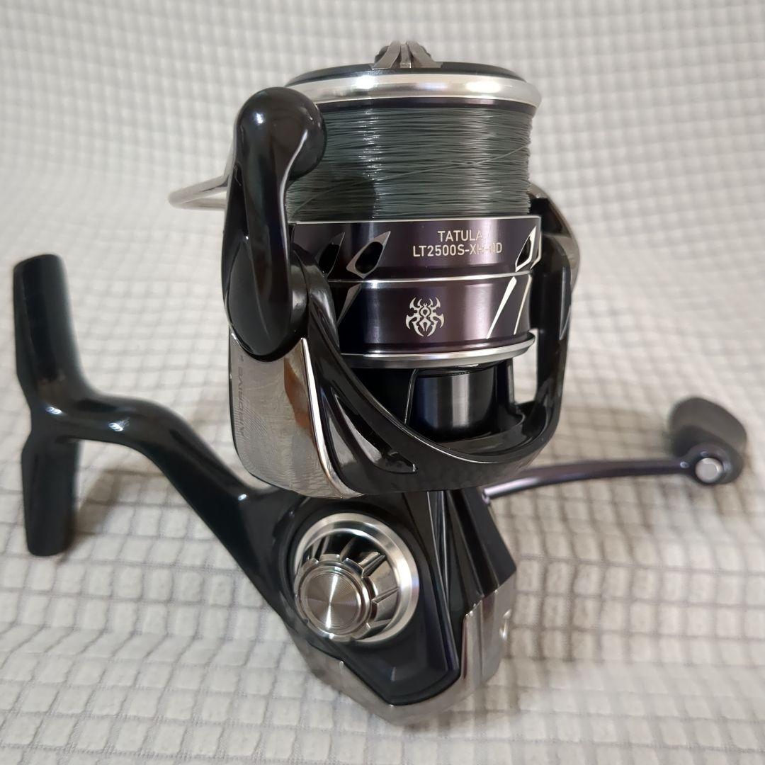 23 TATULA LT2500S-XH-QD スピニングリール〈美品〉