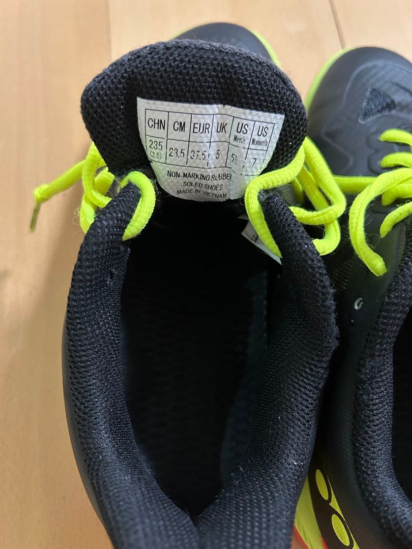 YONEX バドミントンシューズ　パワークッション　コンフォートZ 23.5