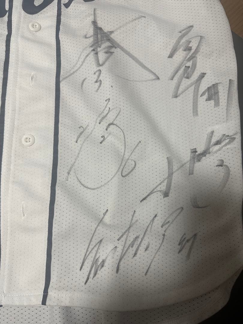 埼玉西武ライオンズ サイン入り ユニフォーム　限定値下げ中