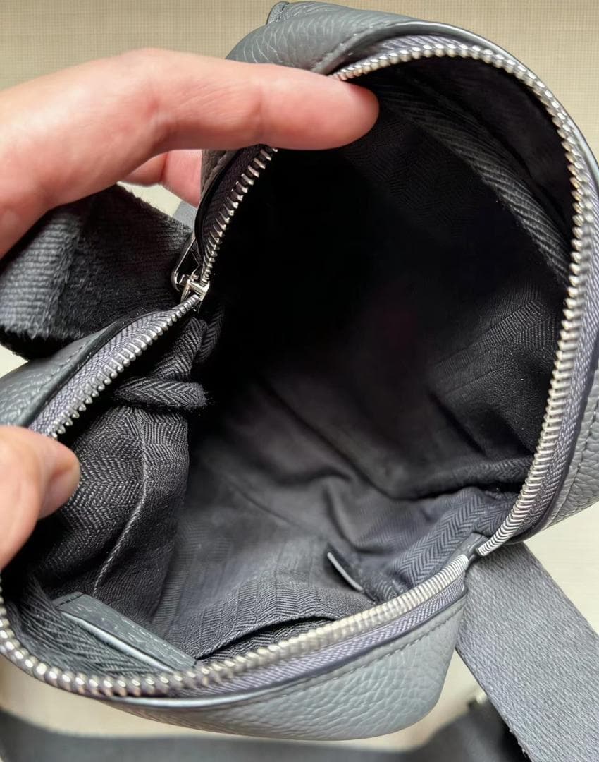 グレー 粒革 縦型 ミニショルダーバッグ ユニセックス 通勤用 新品