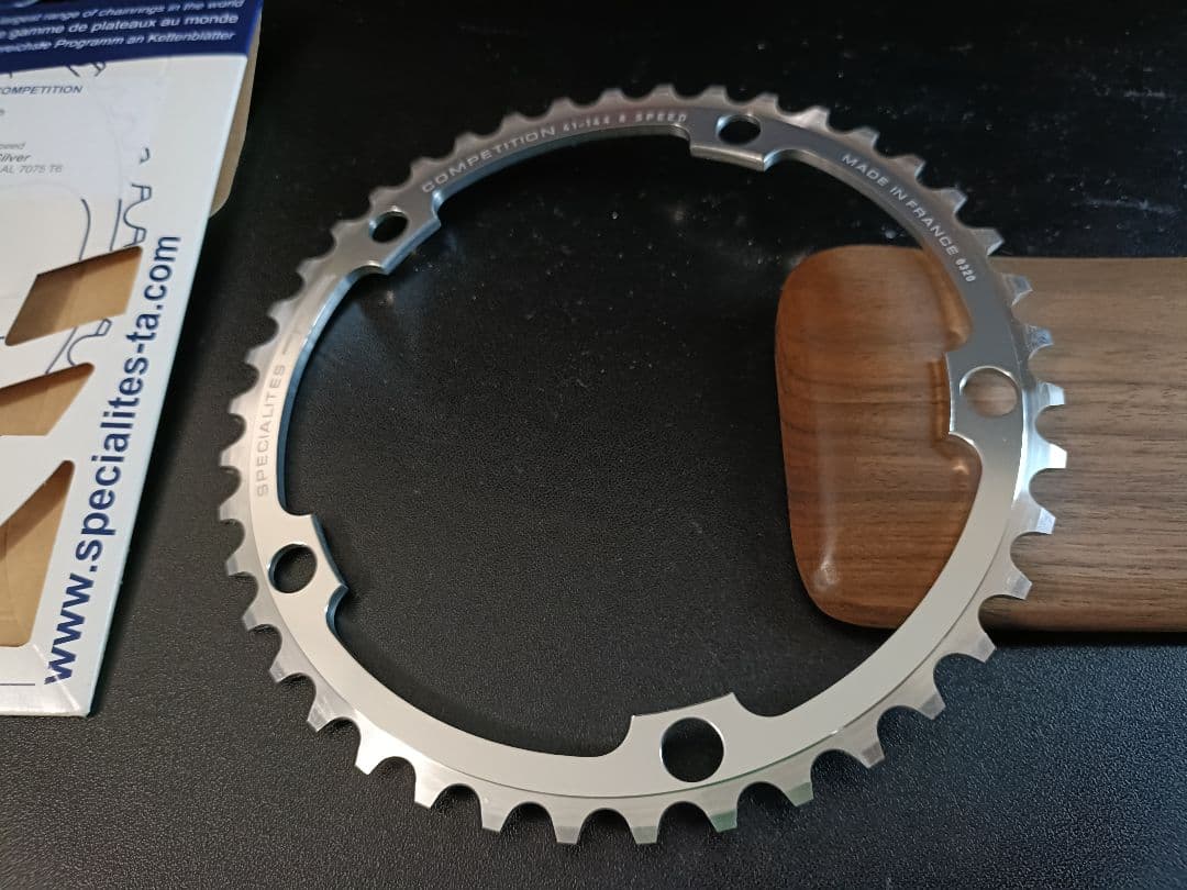 Specialites TA チェーンリング 41T PCD144