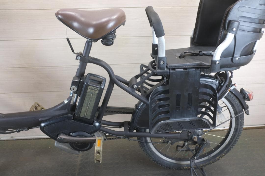 電動自転車 ヤマハPAS KISS 20インチ 3段変速 8.7Ah 充電器有