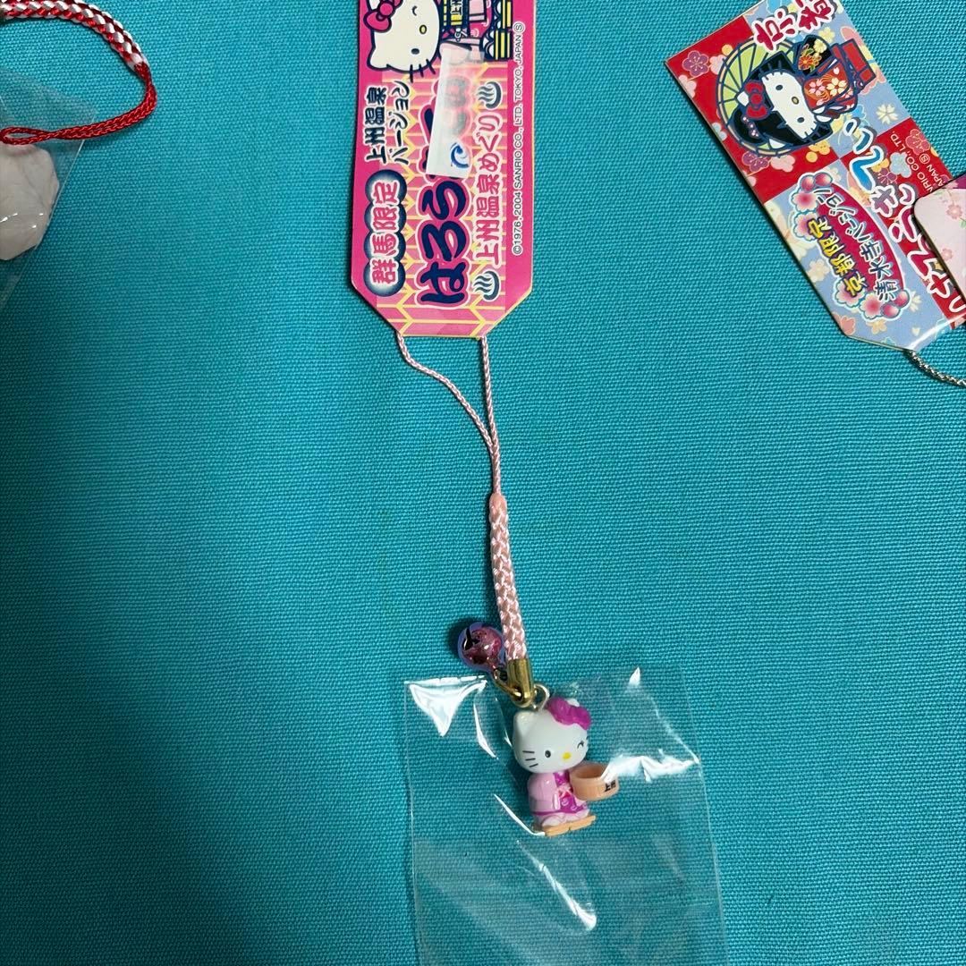 サンリオ　ご当地　キティ　ストラップ　4個セット　まとめ売り