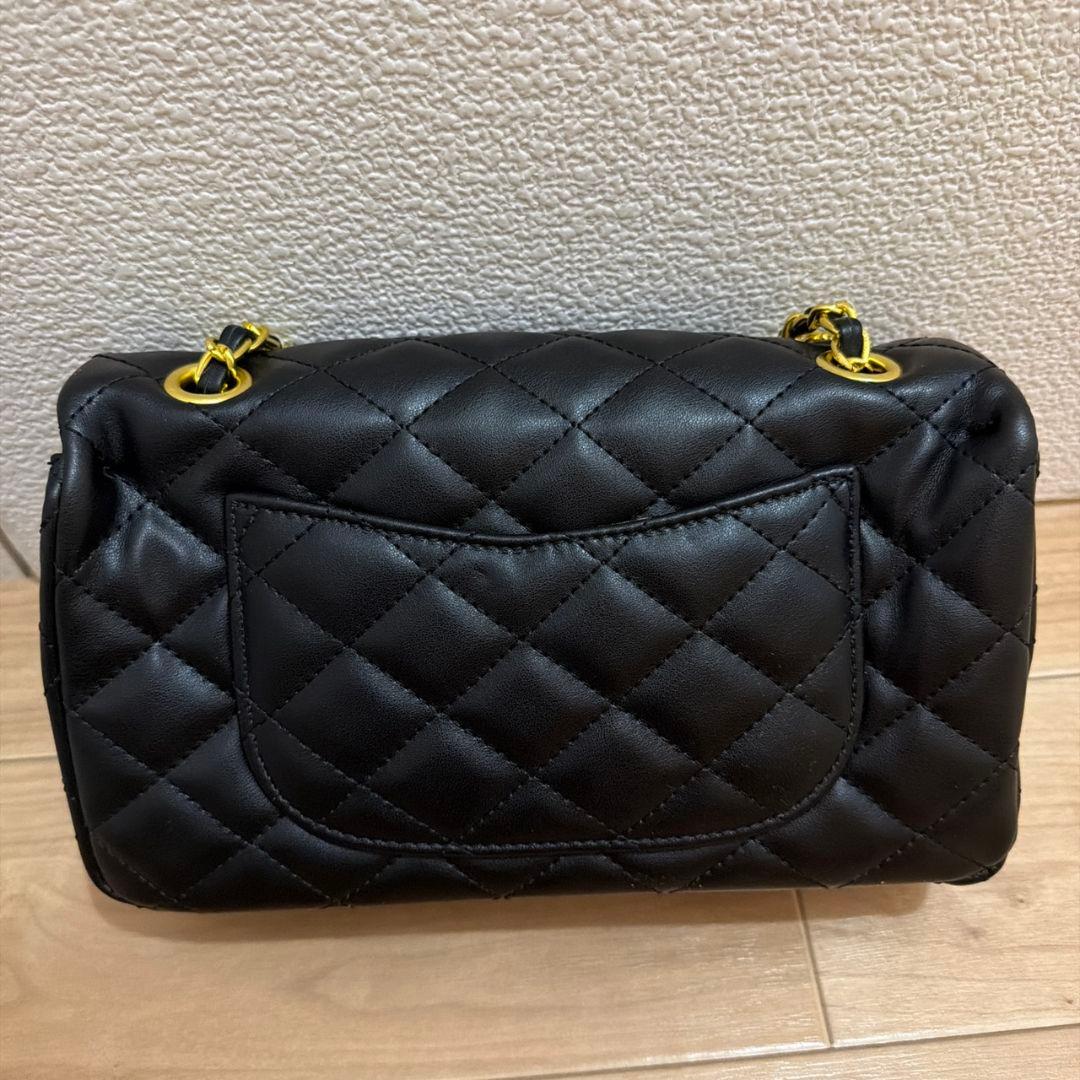 CHANELノベルティー ブラック キルティングショルダーバッグ