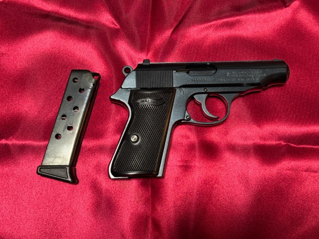 キャロムショット　ワルサーPPK/Sモリブデンブルー　モデルガン