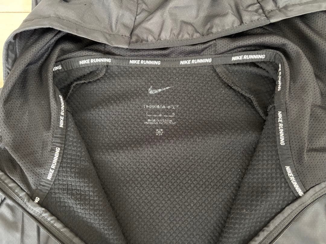 新品タグ付★NIKE★ナイキ★マイラーフーディランニングジャケット★Ｌ★ブラック