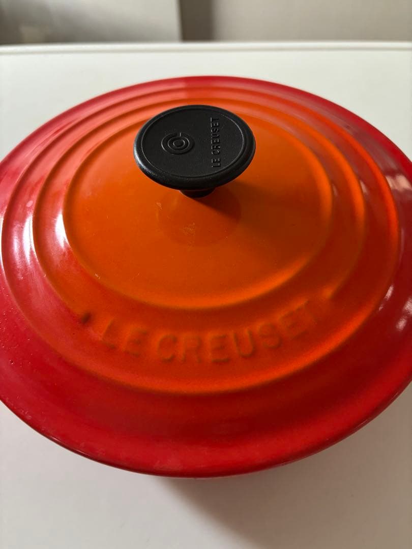 【最終お値下げ】LE CREUSET オレンジ ホーロー鍋 20cm