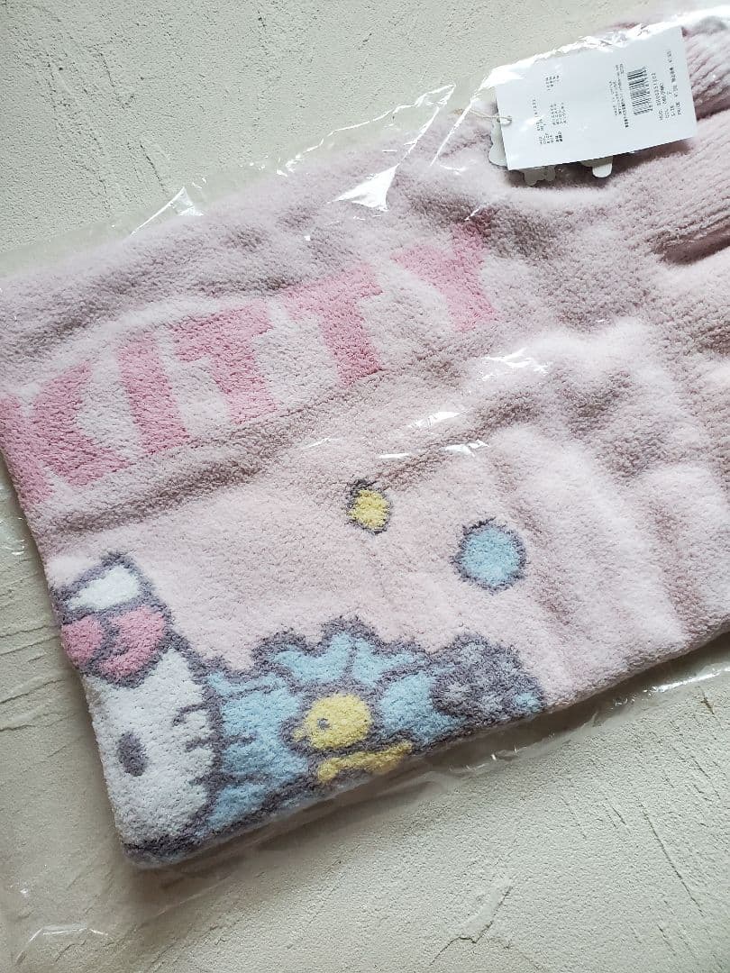 【新品・未開封】SNIDEL  ハローキティ ニットブランケット