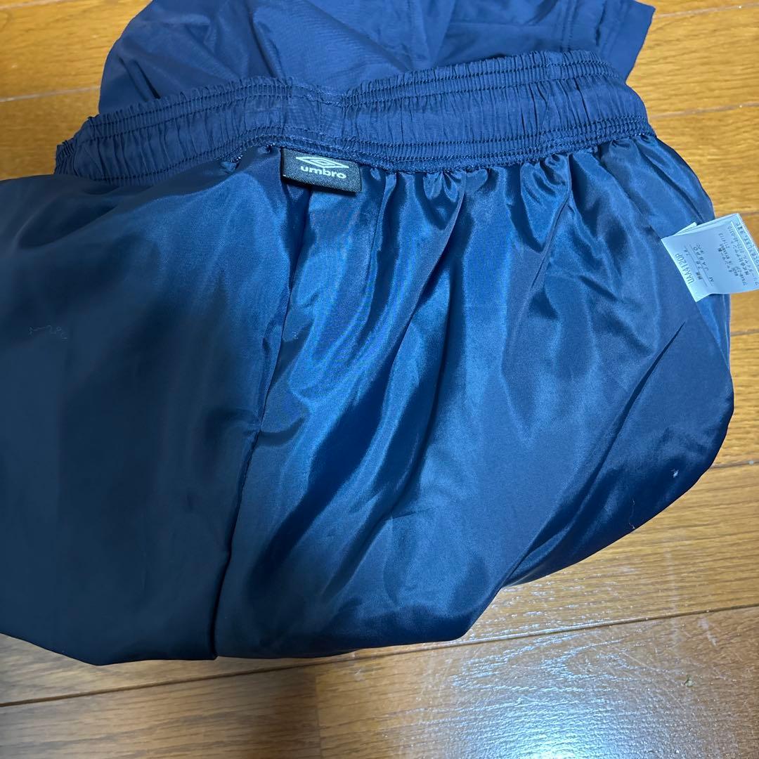 umbro ウィンドインシュレーションジャケット&パンツセット M ネイビー