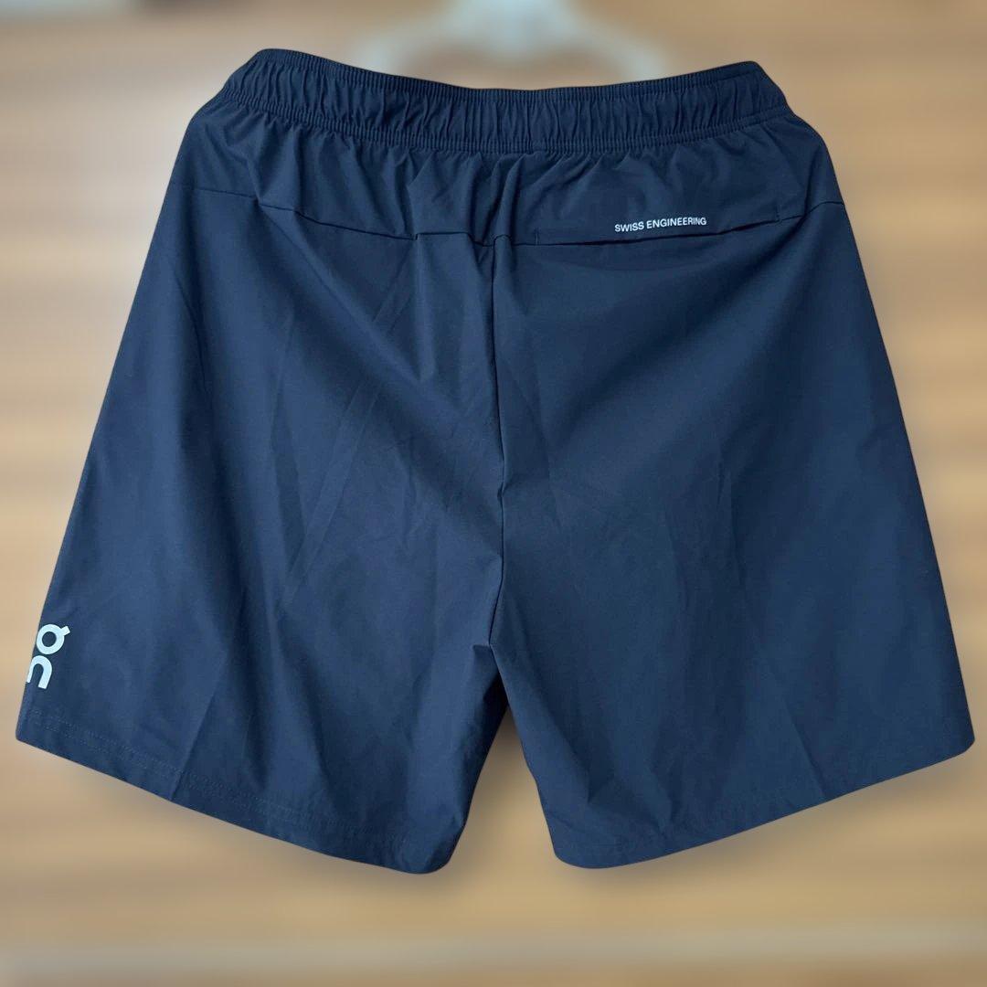 n*様 on/オン Core shorts(コアショーツ) 7インチ ブラック