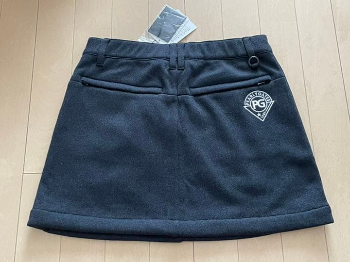 パーリーゲイツ ゴルフミニスカート　冬物　裏起毛　ネイビー　サイズ０