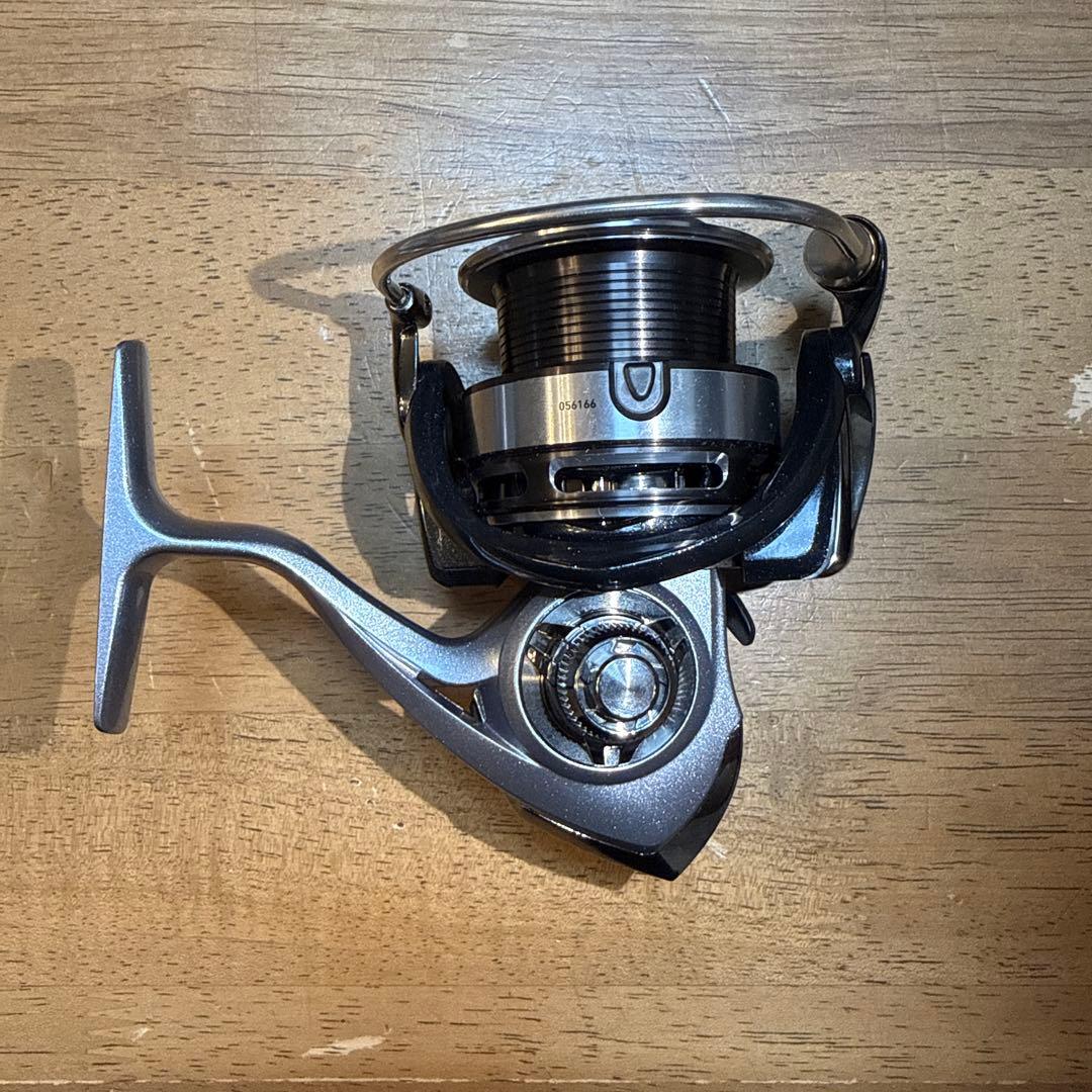 DAIWA 14 CALDIA 3012H スピニングリール