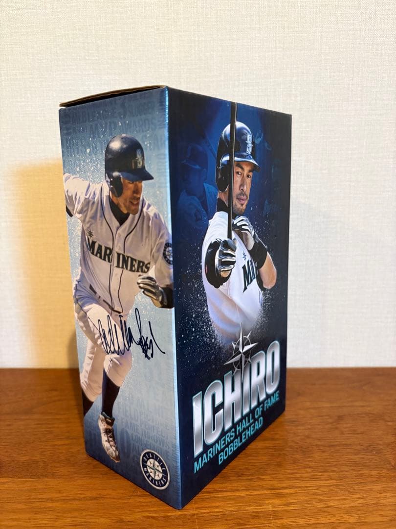 イチロー　ボブルヘッド　マリナーズ殿堂入り　2022年