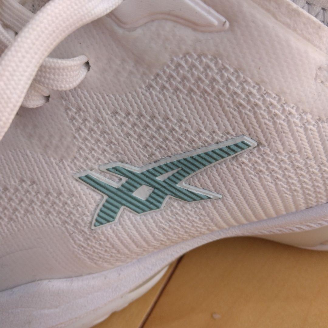 美品　asics バスケットボールシューズ 23センチ