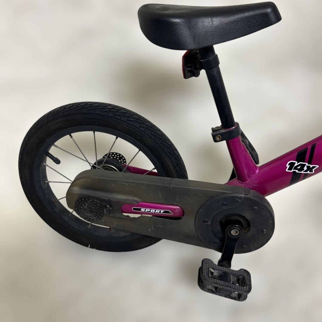 美品　ストライダー STRIDER 14x ペダルキット付属 ピンク　スタンド付