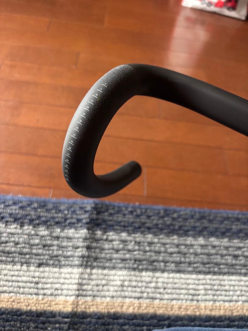 S-WORKS CARBON SHALLOW ROAD BAR 幅380m