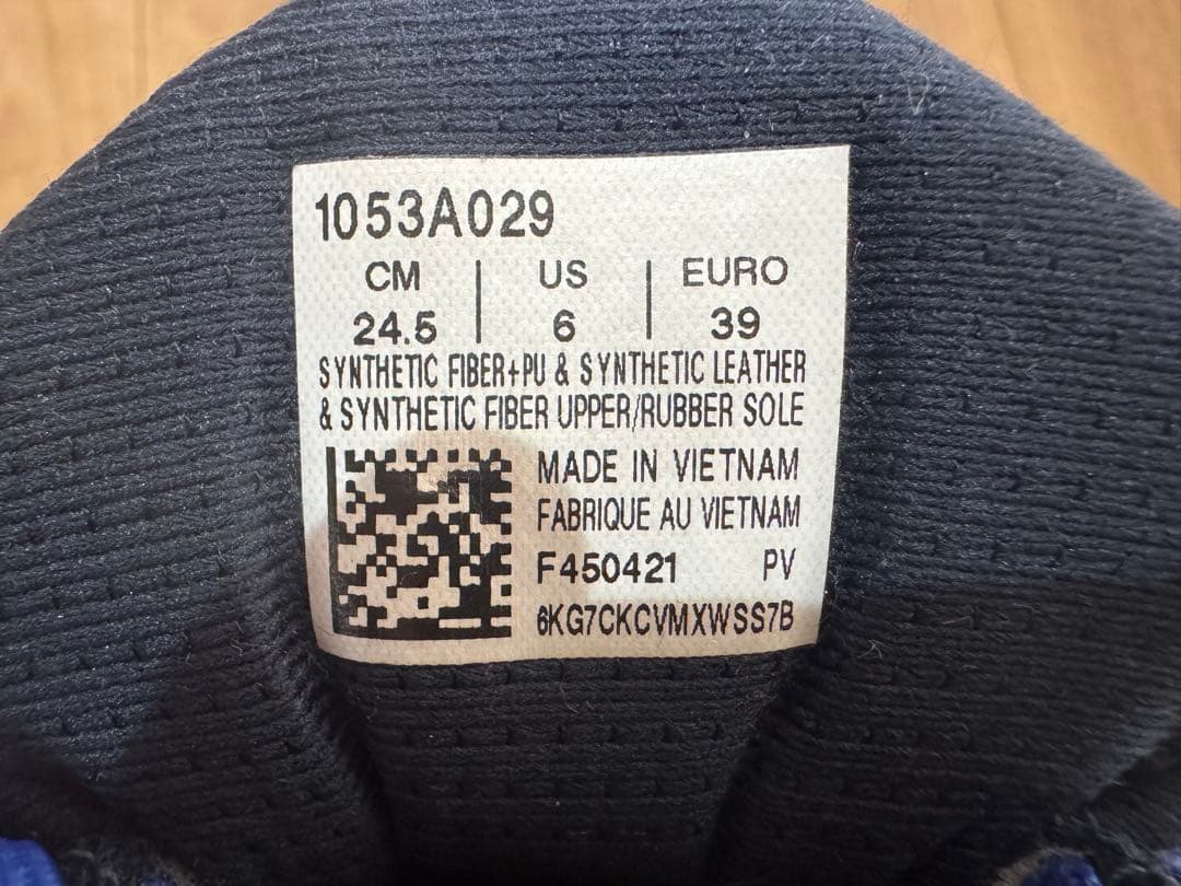 アシックス/asics　バレーボールシューズ　1053A029