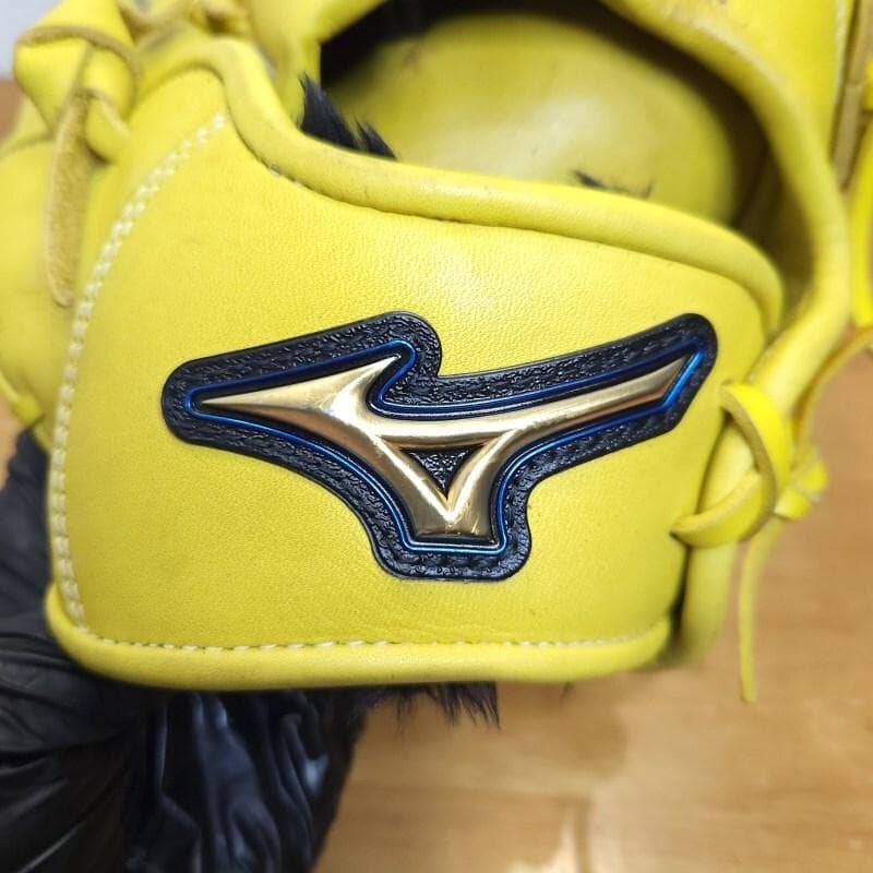 ミズノ MIZUNO セレクトナイン 限定カラー 良品 内野用 軟式グローブ