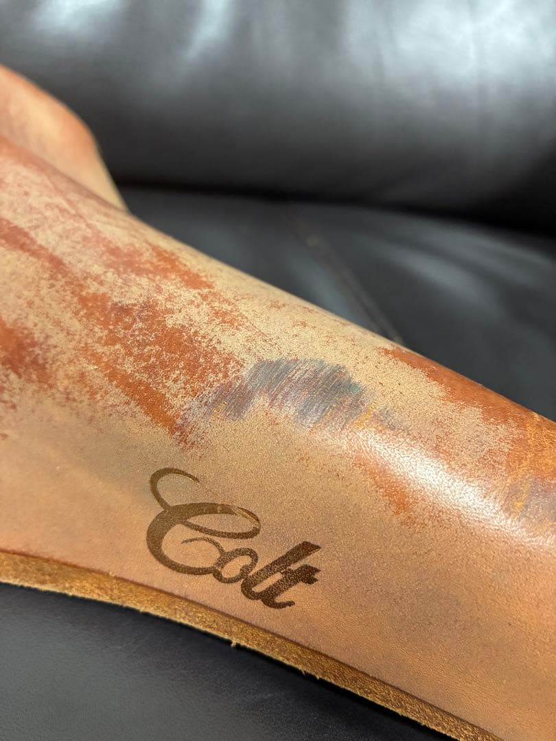 Brooks Colt ブラウンレザーサドル