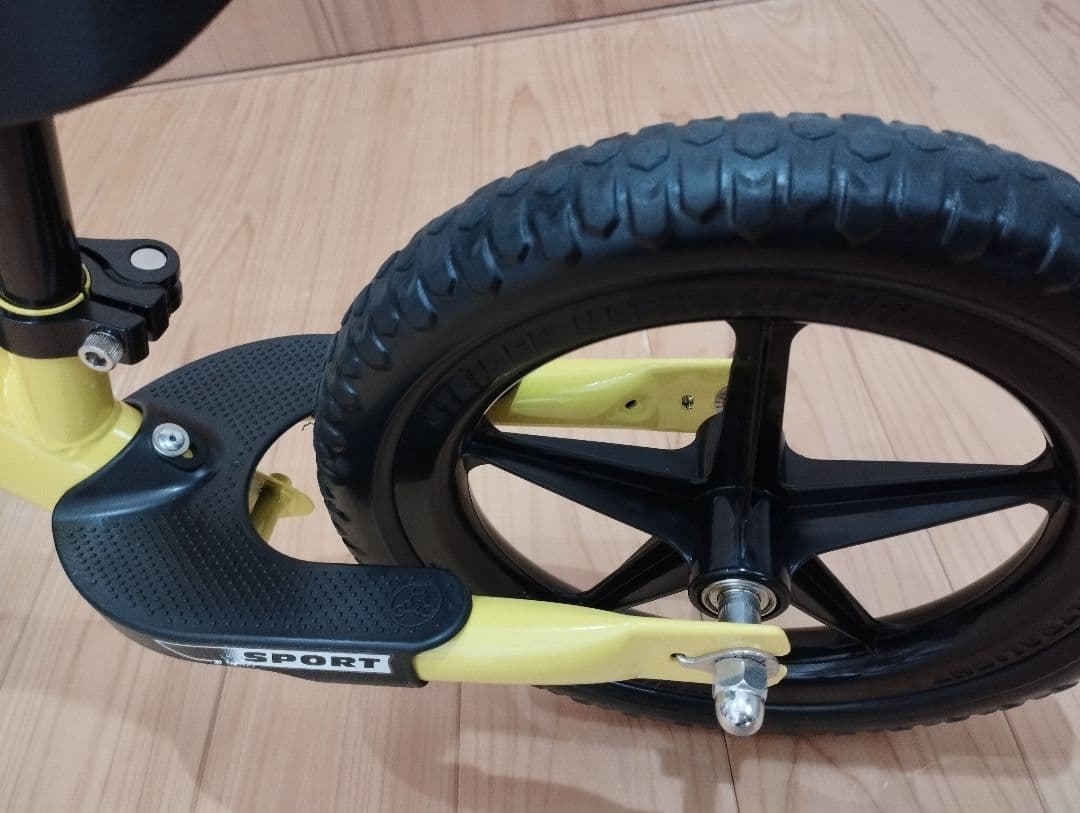 【美品】STRIDER 12㌅ ストライダー スポーツモデル