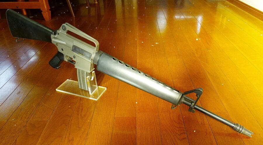 東京マルイ コルトM16A1ベトナム 300連マガジン、純正バッテリー＆充電器付