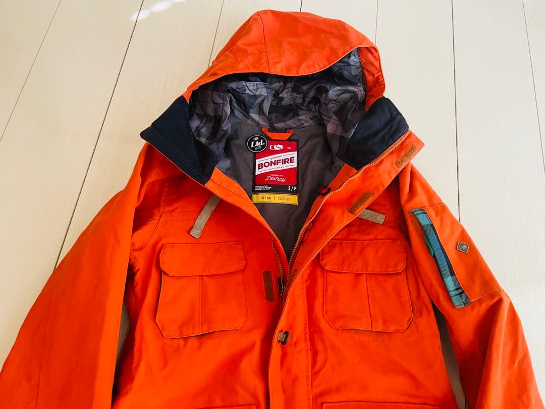 ★超美品★BONFIRE スノーボードジャケット防水性15K/10K サイズS