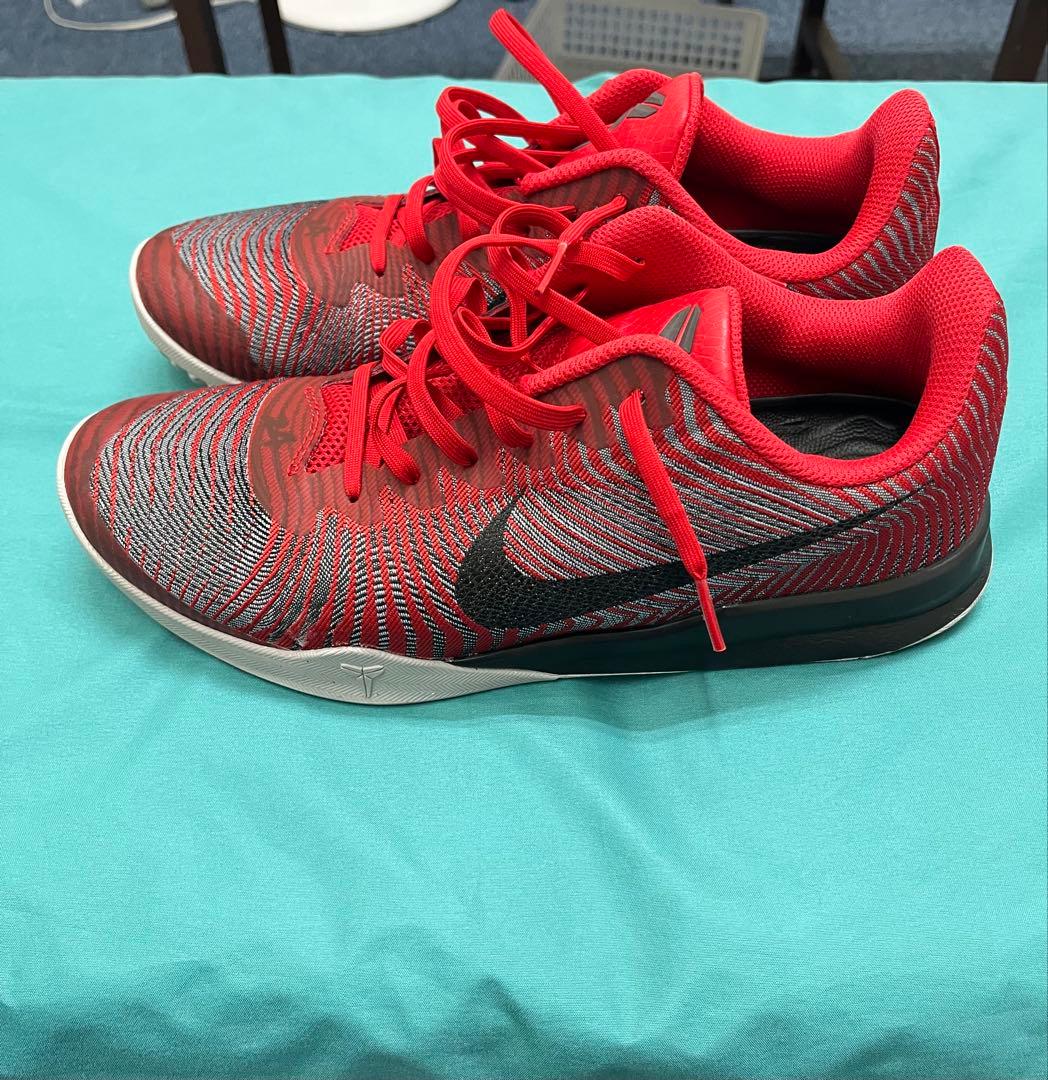 Nike Kobe メンタリティ2シューズ US 10.5 赤