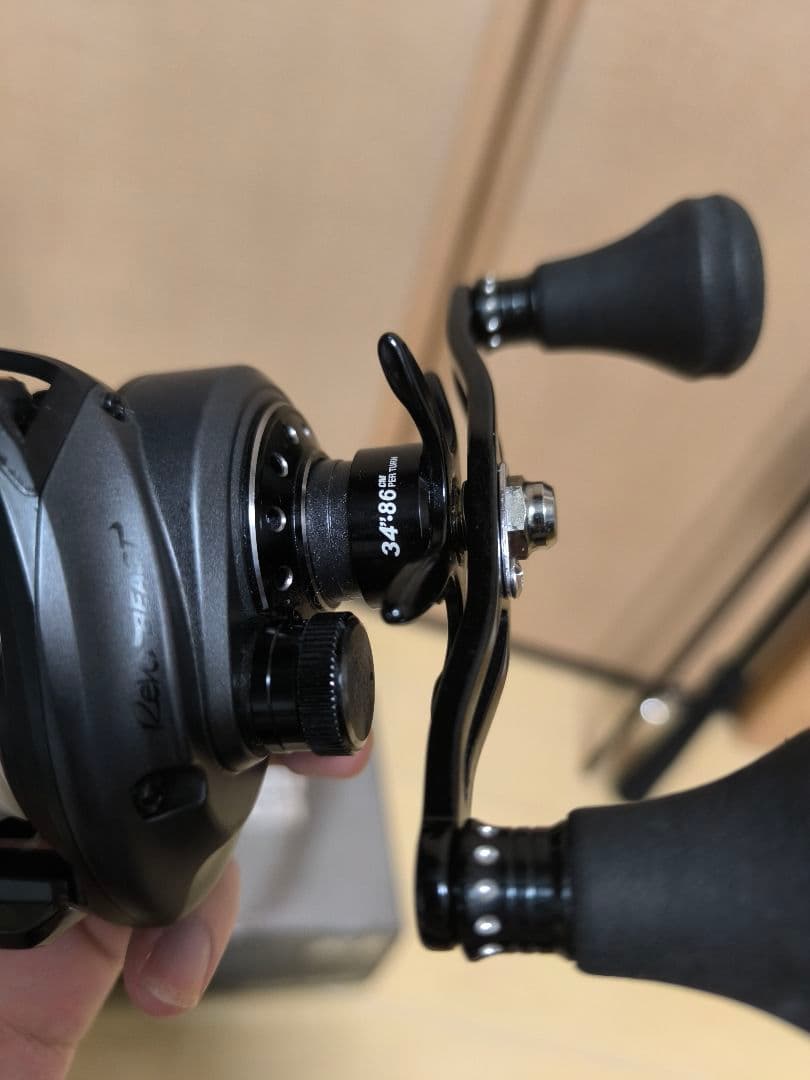 【美品】REVO BEAST 40 HS 右巻き