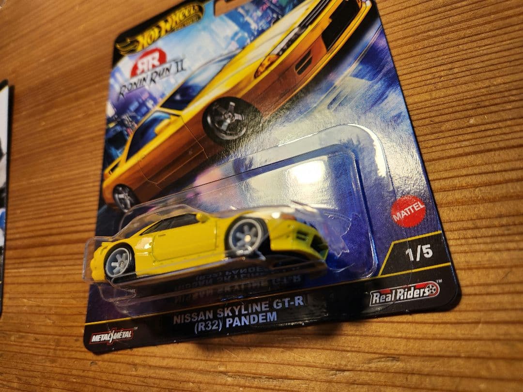 ホットウィール 日産スカイラインGT-R R34 V-SpecⅡ チェイス&通常