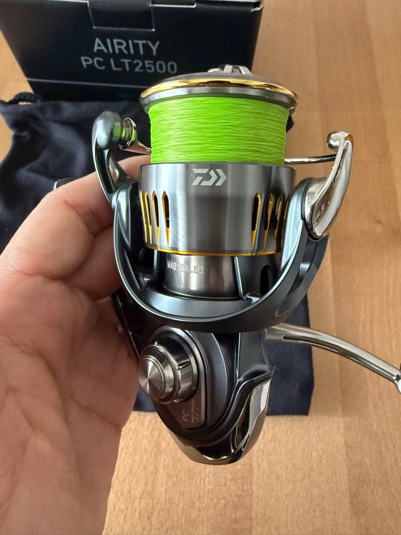 Daiwa AIRITY PC LT2500 スピニングリール