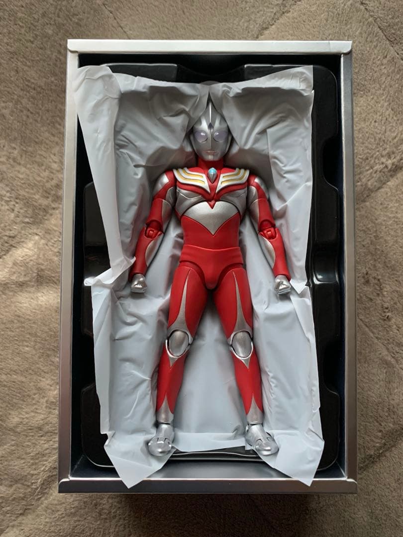 真骨彫 ウルトラマンティガ パワータイプ