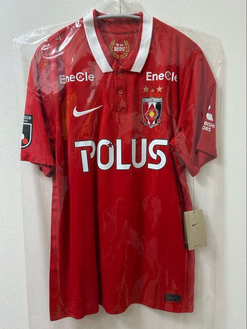 浦和レッズ　ユニフォーム　小泉佳穂　2022（H）