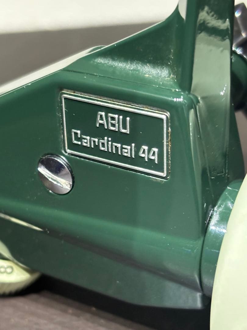 か*る様 ABU Cardinal 44 スピニングリール グリーン/ホワイト⭐