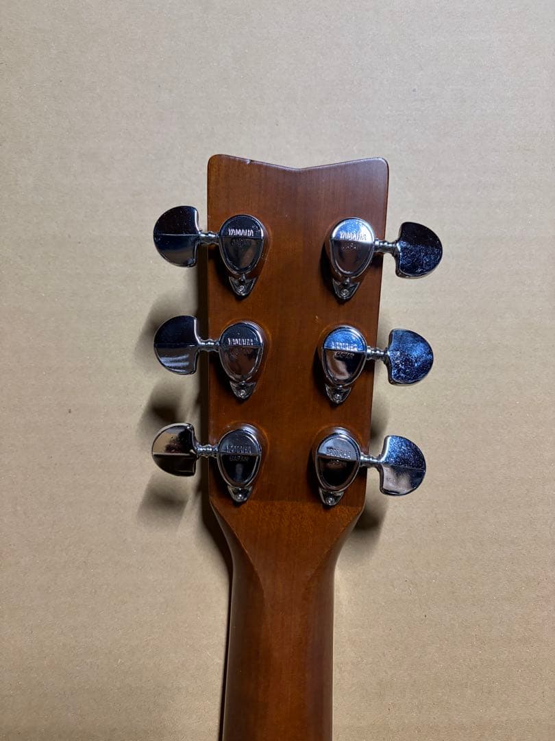 ヤマハ アコースティックギター FG-200D ケース付き