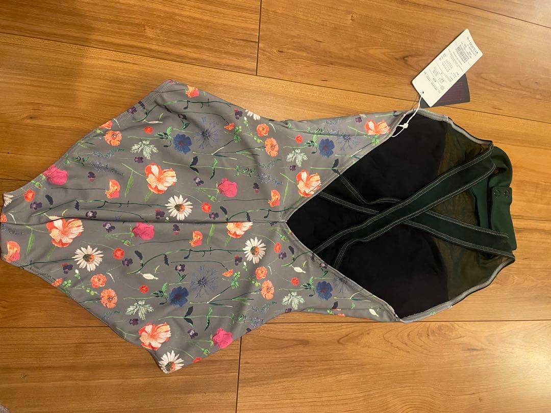週末限定お値下げ　チャコット✖️LIBERTY 花柄レオタード サイズS 未使用