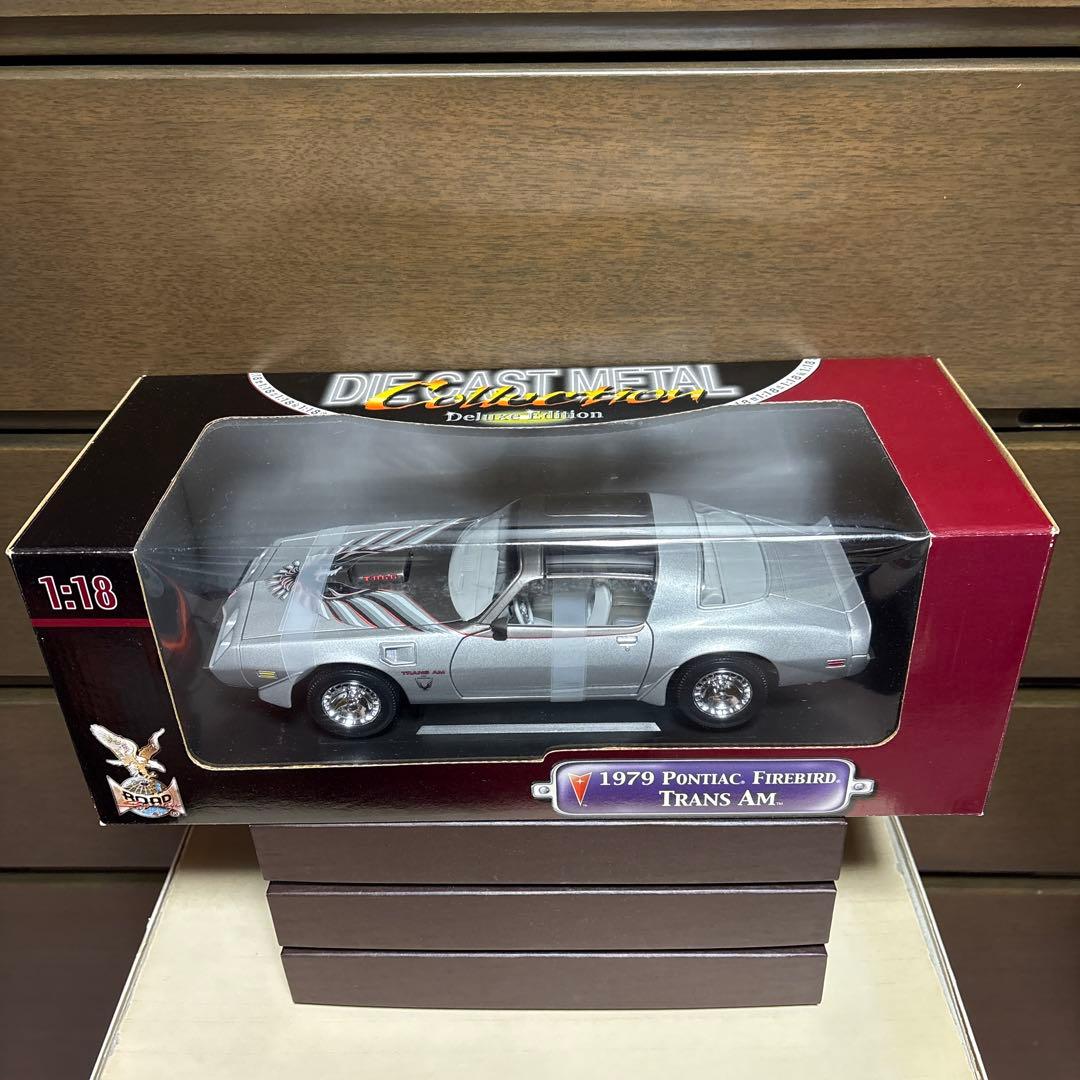 ポンティアックファイアーバードトランザム1979 yat ming 社製1/18