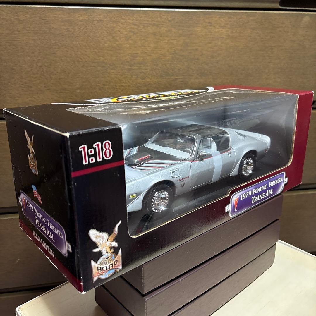ポンティアックファイアーバードトランザム1979 yat ming 社製1/18