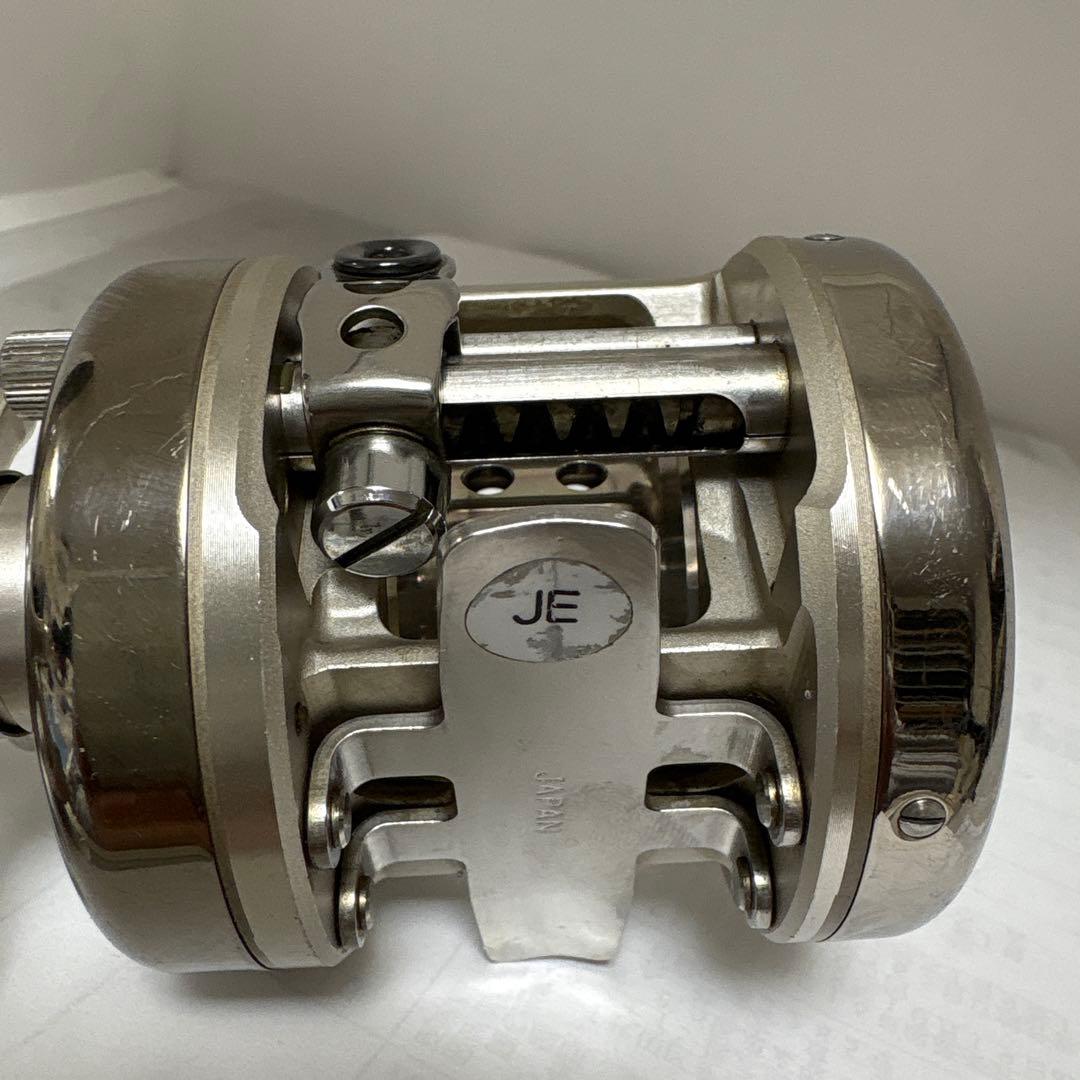 リョービバリウスM-3000 ベイトリール