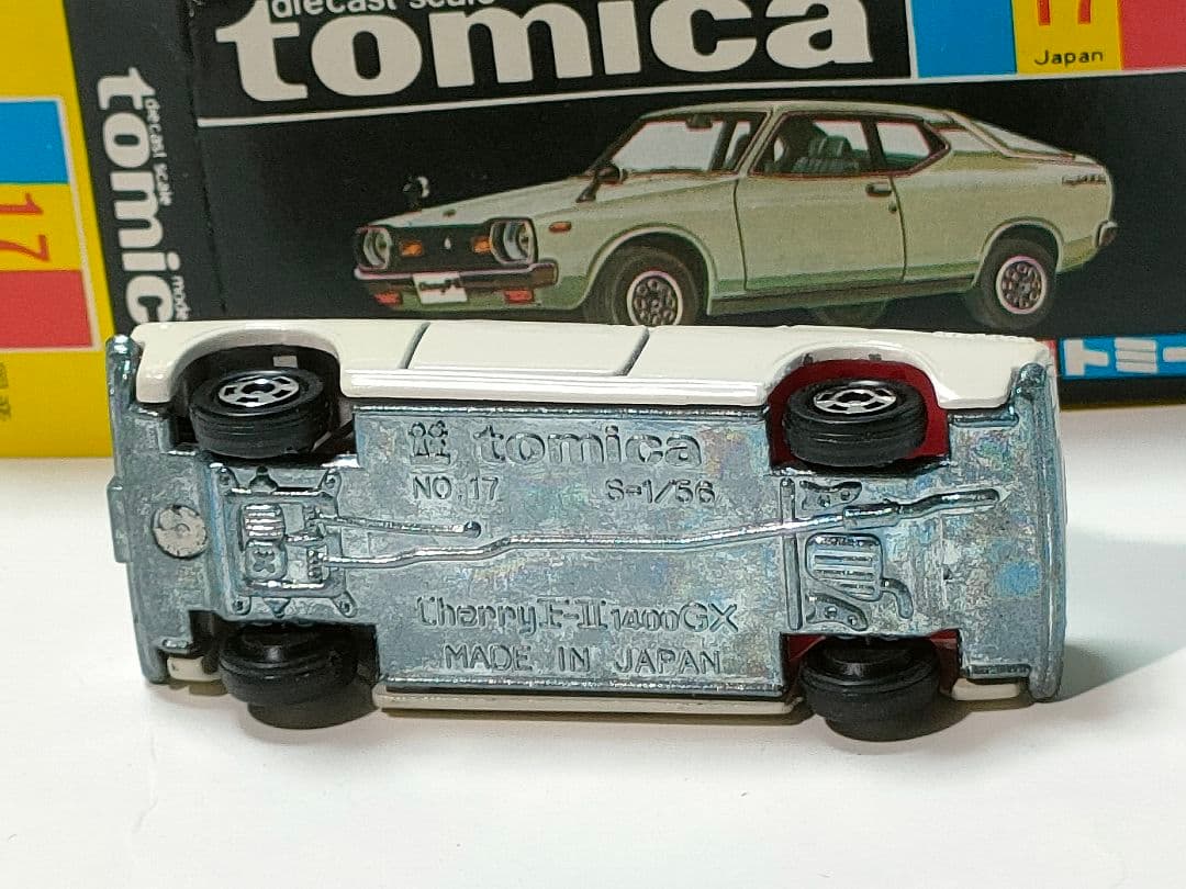黒箱トミカ 17　日産チェリーFⅡ 1400クーペGX　美品　日本製　デッド