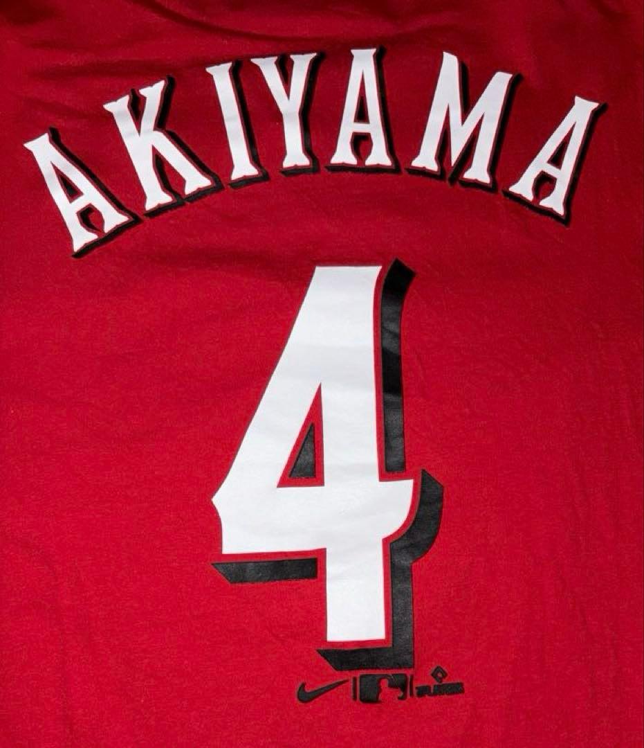 秋山　翔吾　レッズ AKIYAMA 4番 Nike Tシャツ　カープ