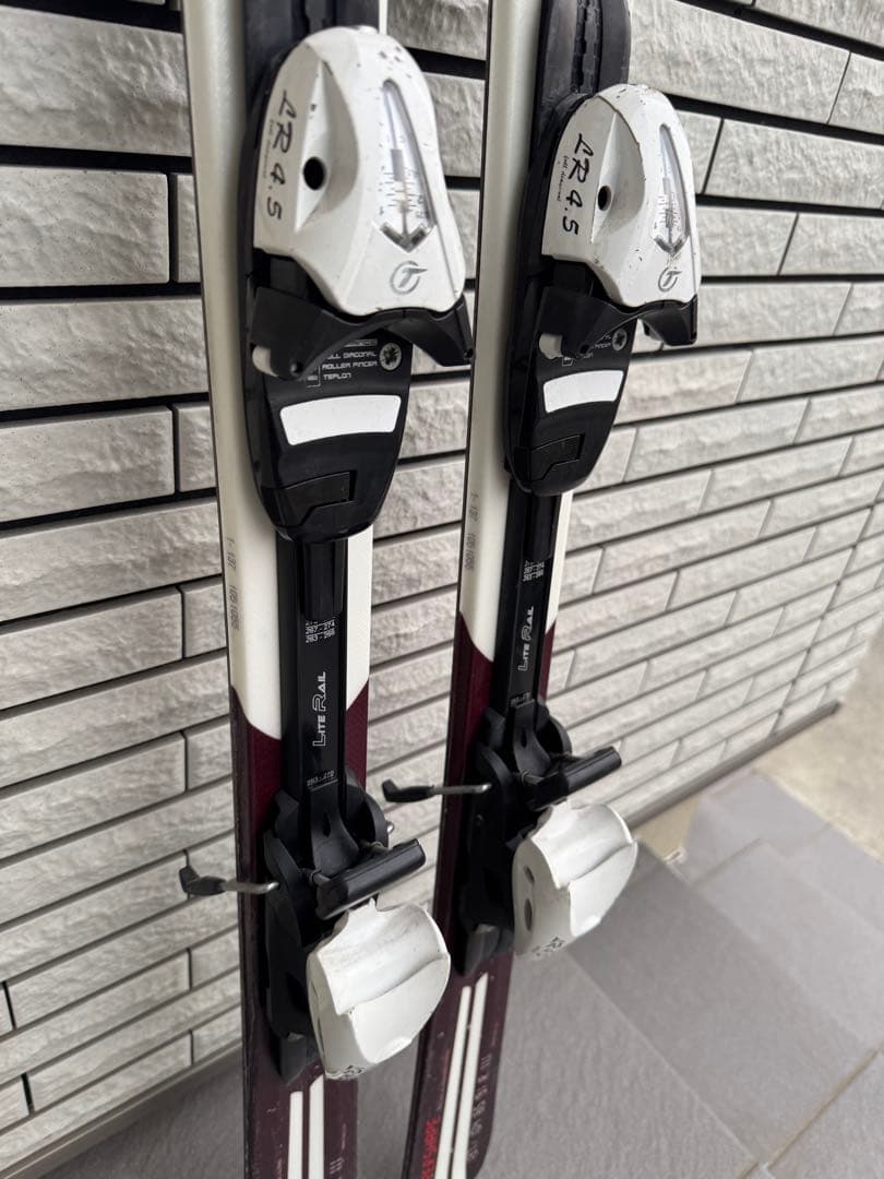 HEAD ジュニア　スキー板　TEAM SUPERSHAPE ヘッド137cm