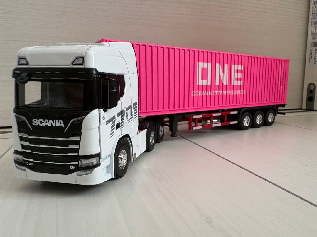 訳アリ《箱付新品》 1:50 スカニア ONE トレーラー ダイキャスト